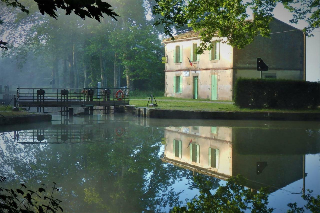 La Bonne Planque - Maison Eclusiere De La Domergue Canal Du Midi Mas-Saintes-Puelles Luaran gambar
